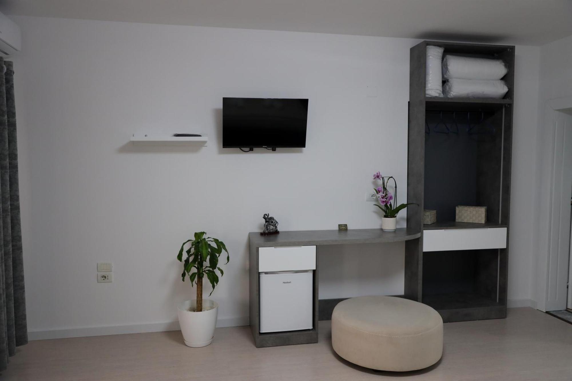 Alesio Guest House Круя Экстерьер фото