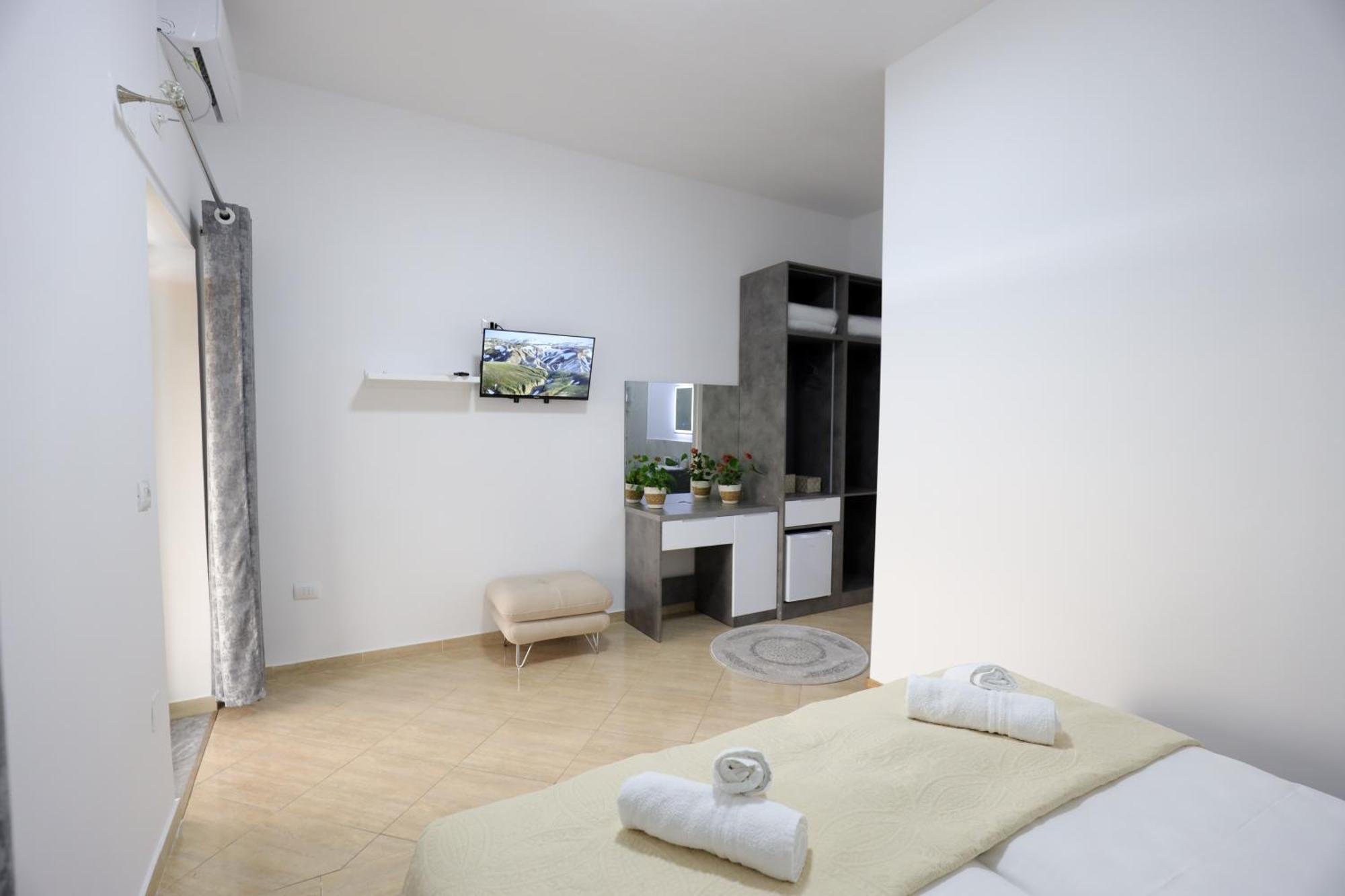Alesio Guest House Круя Экстерьер фото