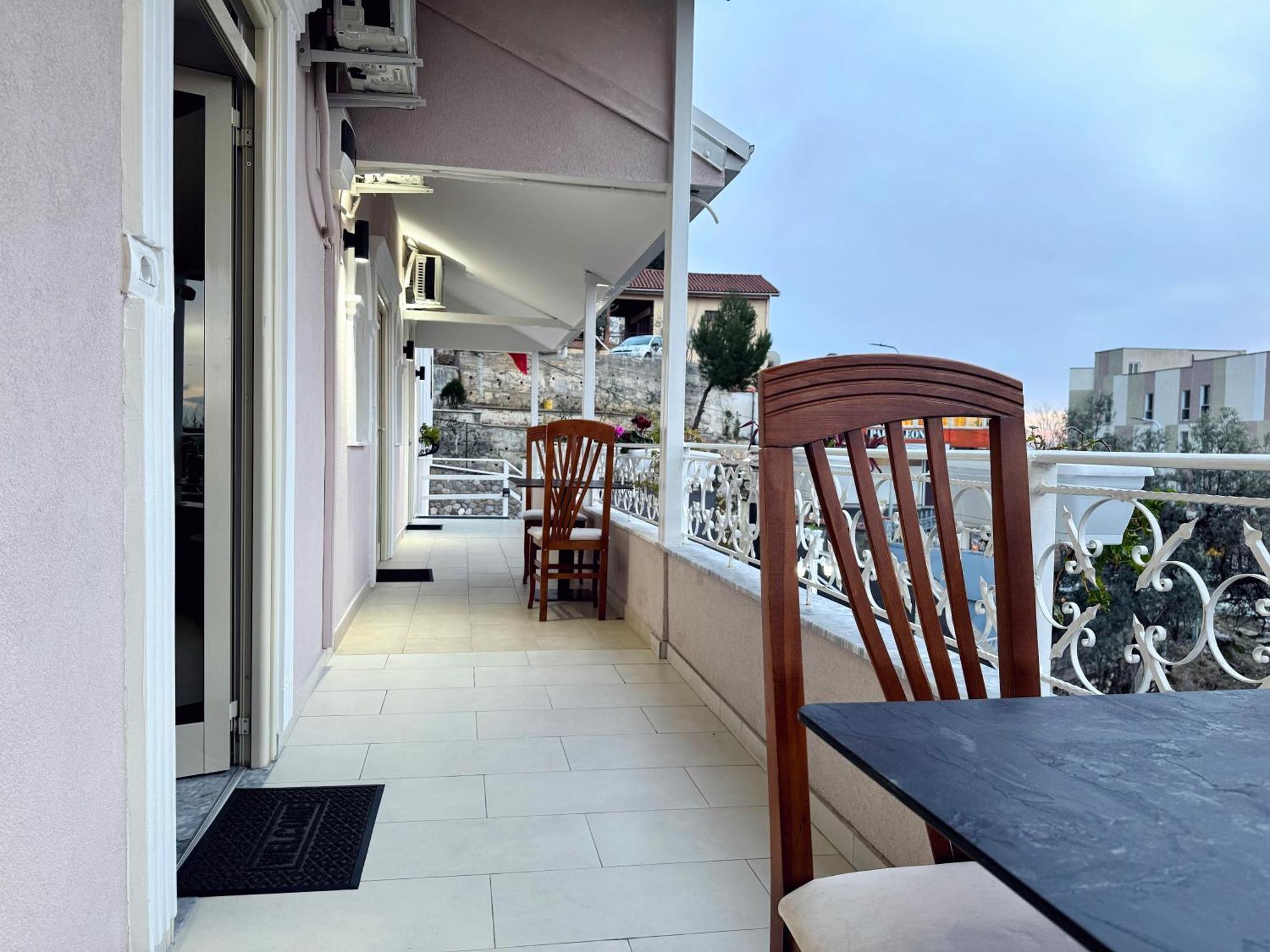 Alesio Guest House Круя Экстерьер фото